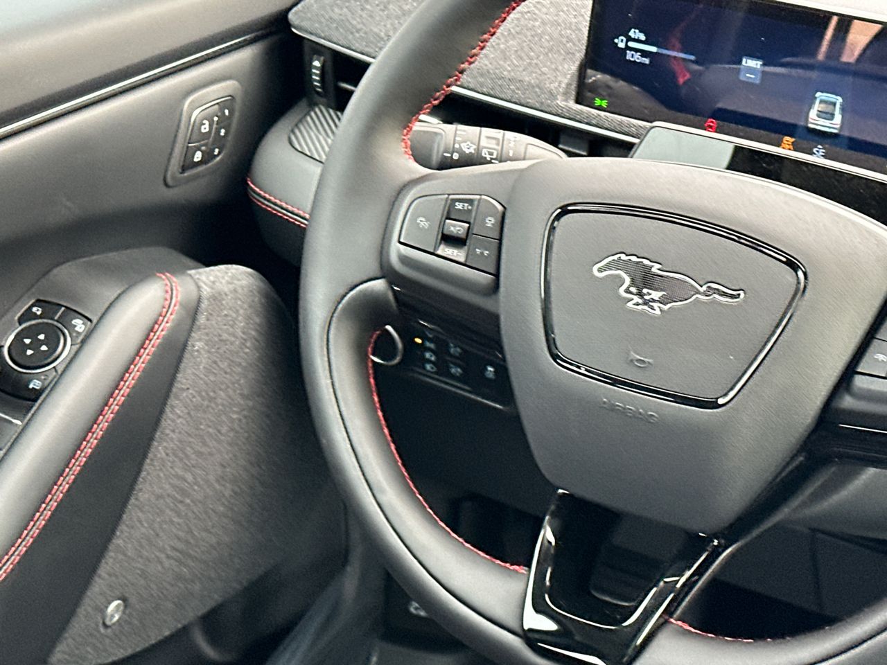 2025 Ford Mustang Mach-E Premium - Photo 20