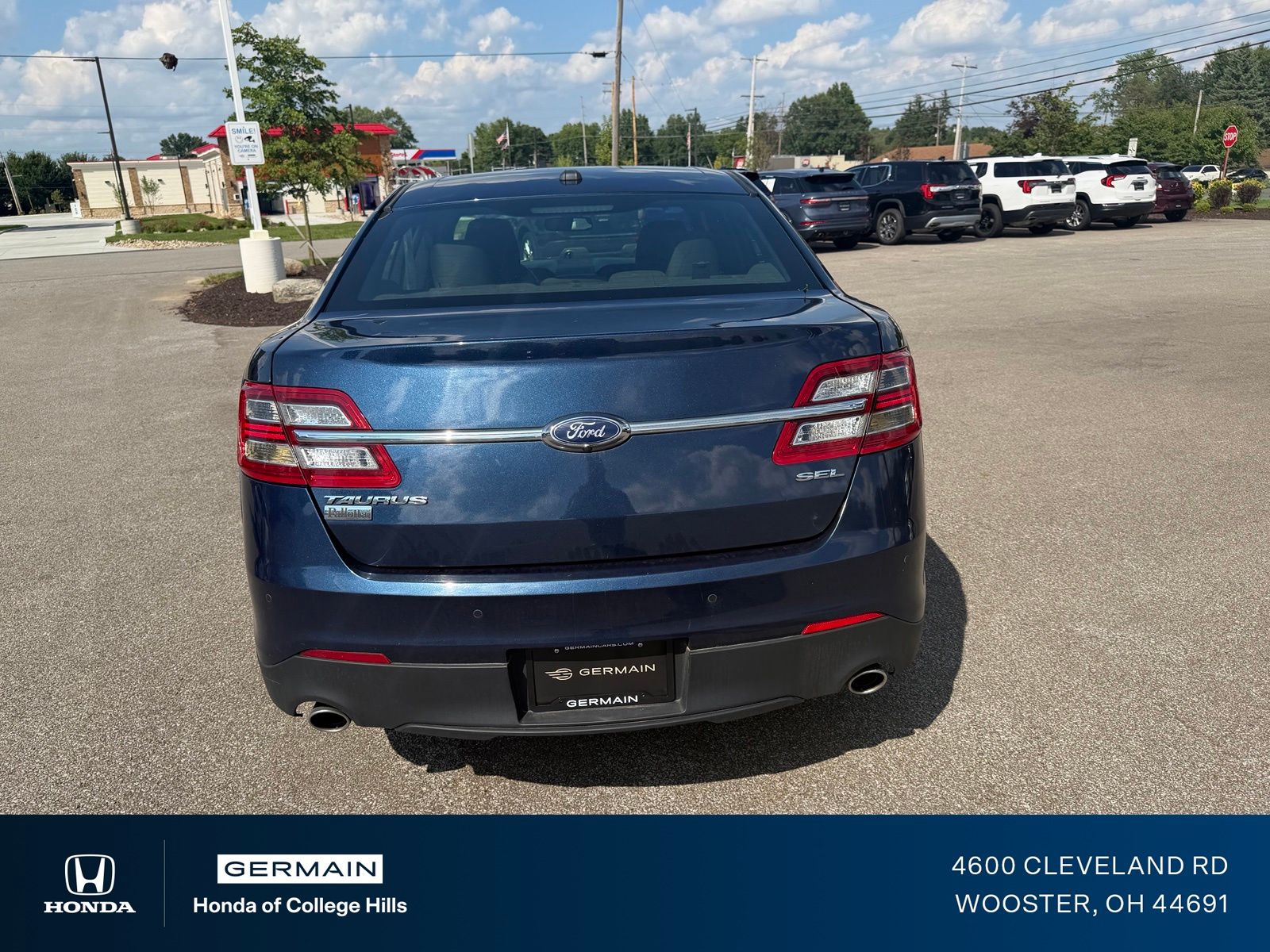 Used 2017 Blue Ford SEL image 8