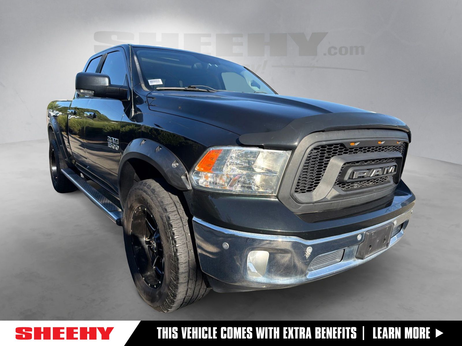 Black / Forest Green 2016 RAM 1500 Pickup Truck Four-Wheel Drive 8-Speed Automatic