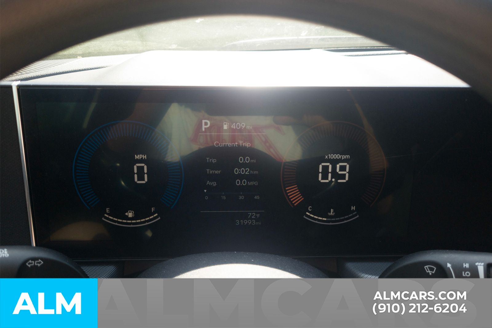 Used 2025 White Hyundai SEL image 15