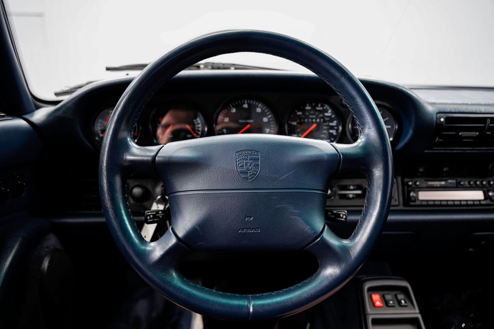 1996 Porsche 911 Carrera 4S — photo 10