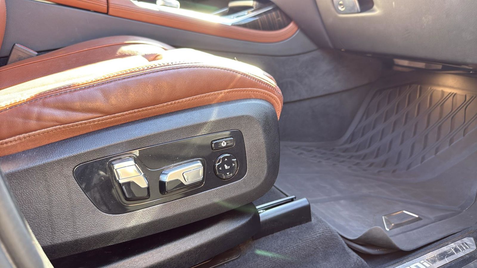 Used Car 2023 Bmw X7  M60i For Sale Under $70,000 In Austin, Texas