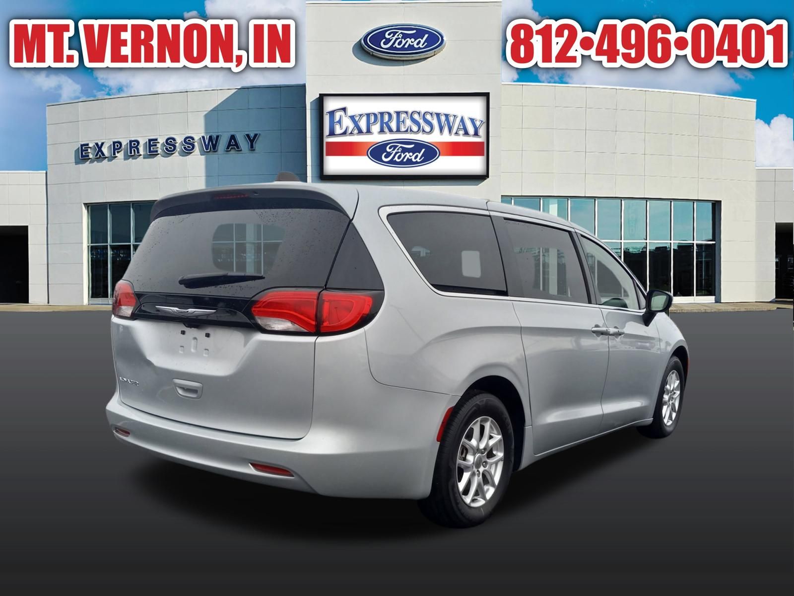 2023 Chrysler Voyager image 6