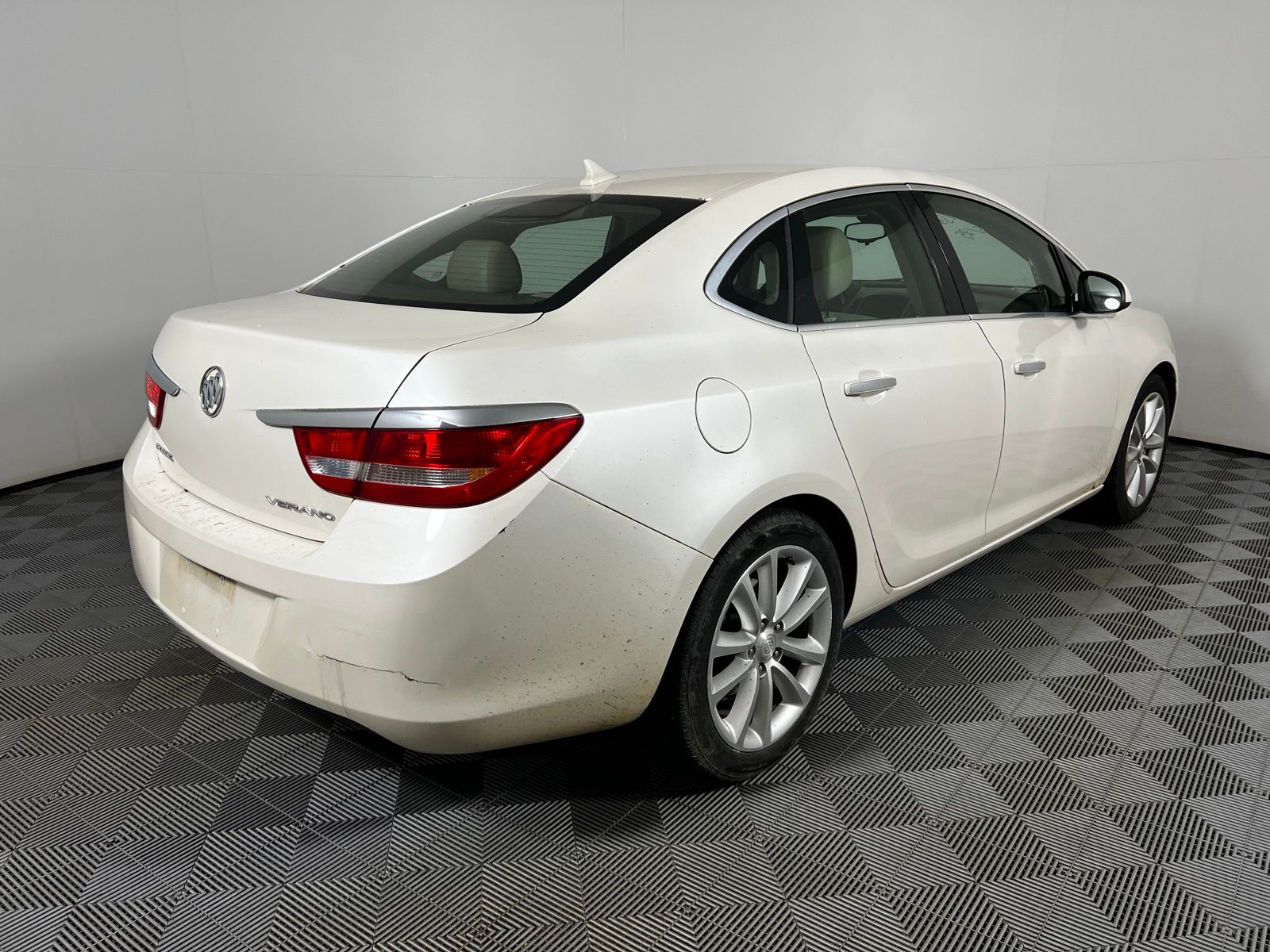 2013 Buick Verano Base 5
