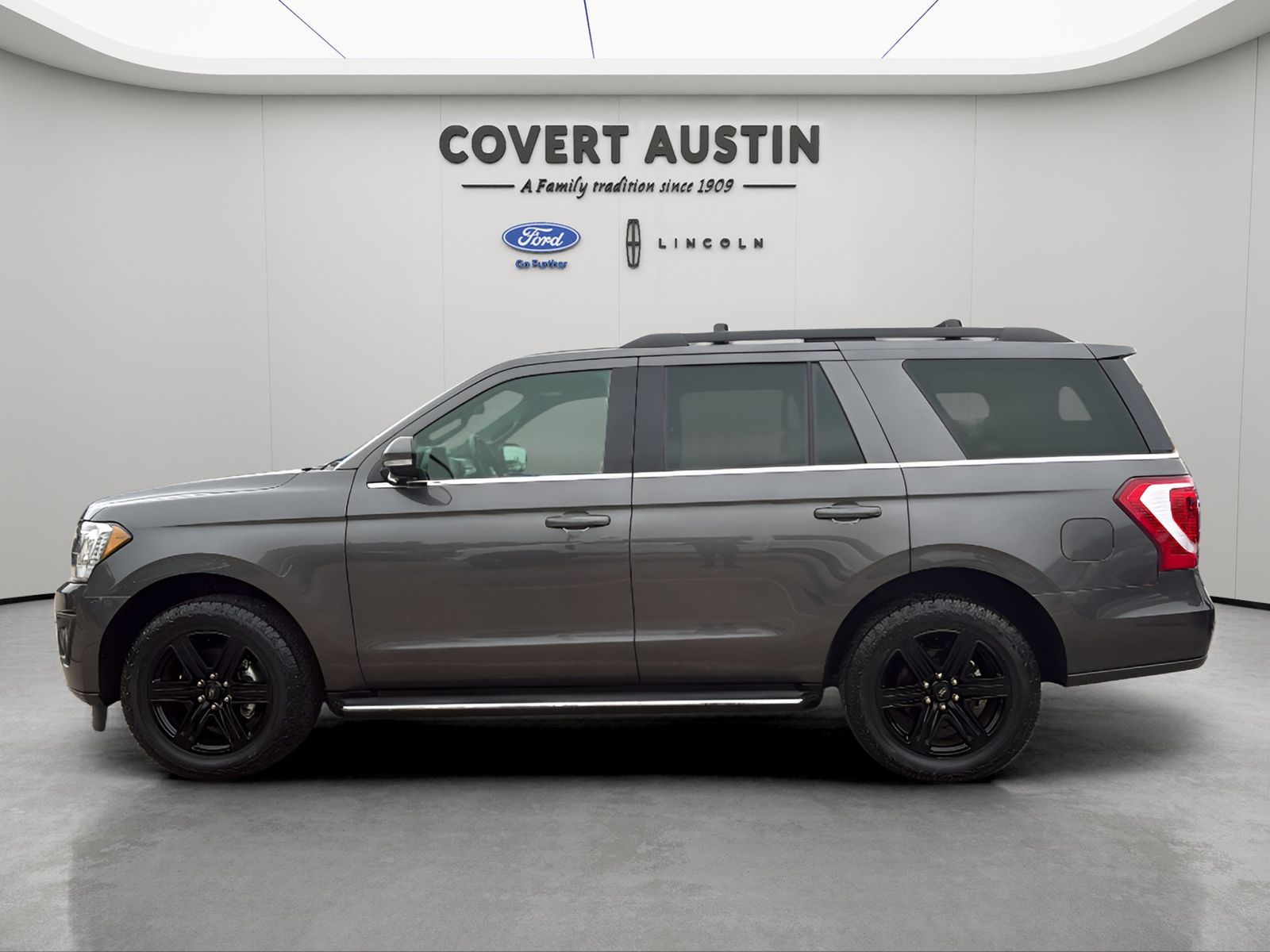 Used Car 2021 Ford Expedition  Xlt For Sale Under $50,000 In Austin, Texas