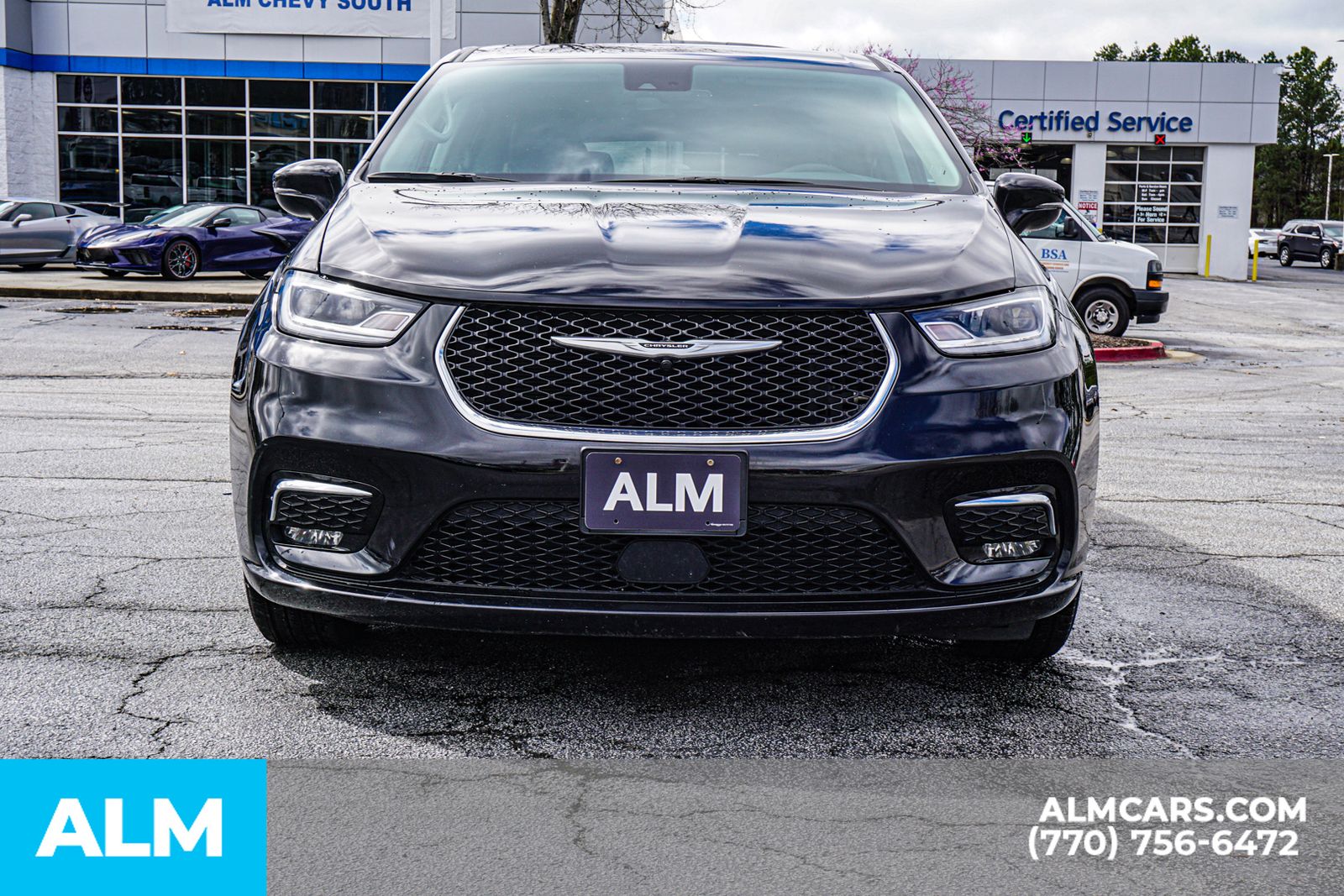Used 2024 Black Chrysler Touring L image 11
