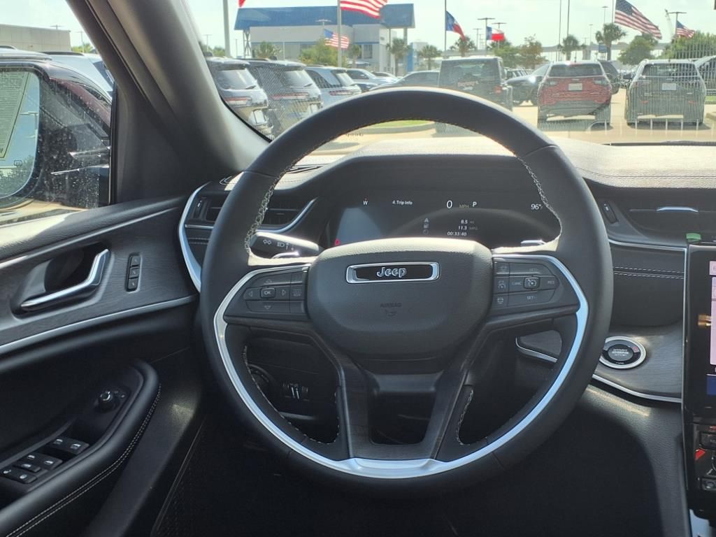2025 Jeep Grand Cherokee L Limited - 11