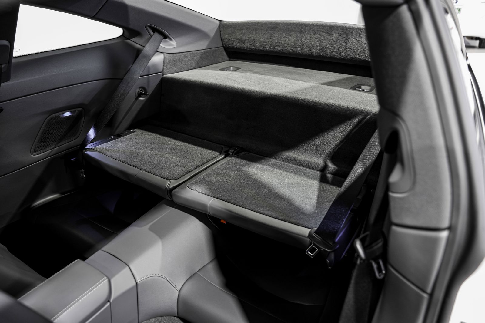 2023 Porsche 911 Carrera — photo 24