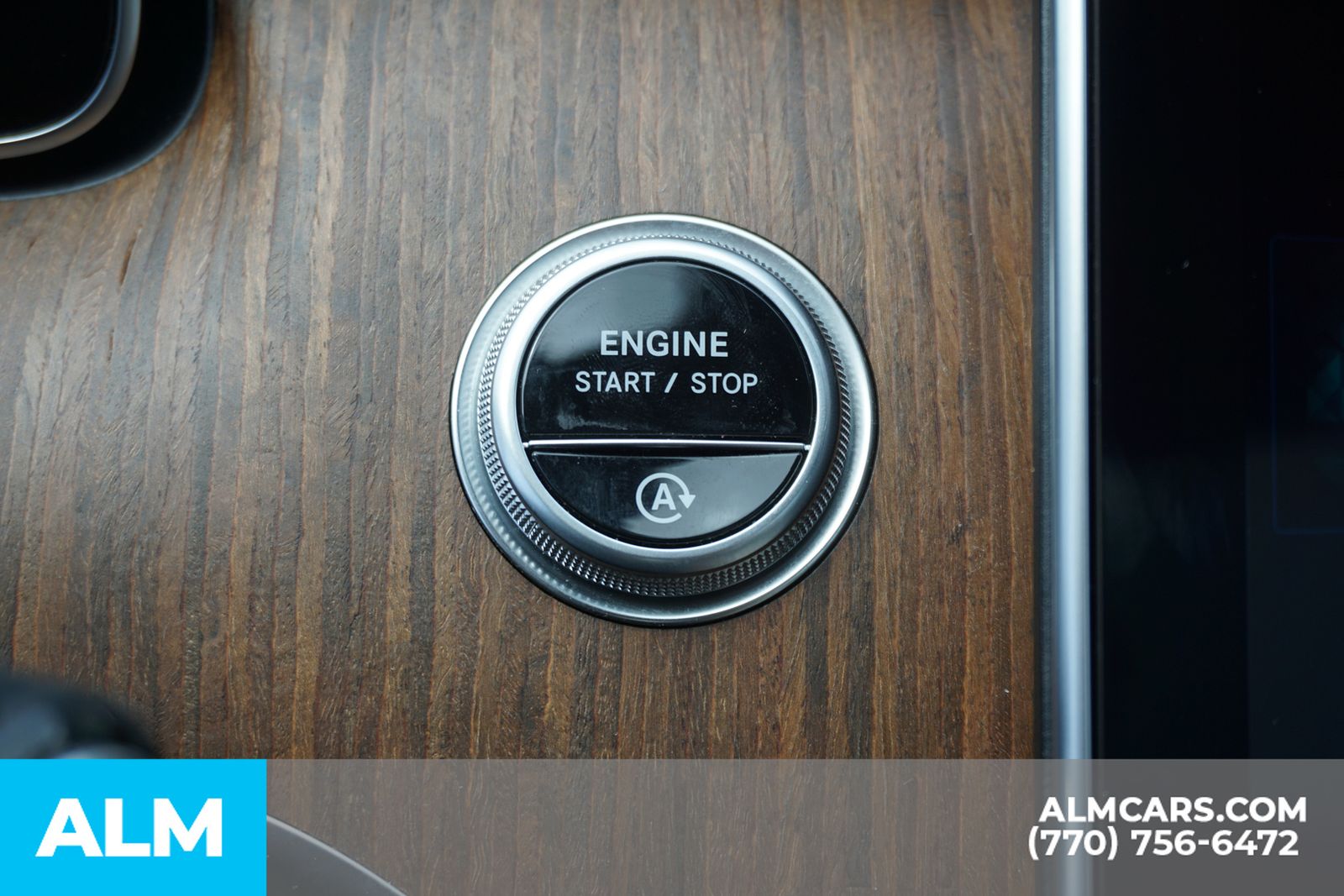 Used 2023  Mercedes-Benz C 300 image 32