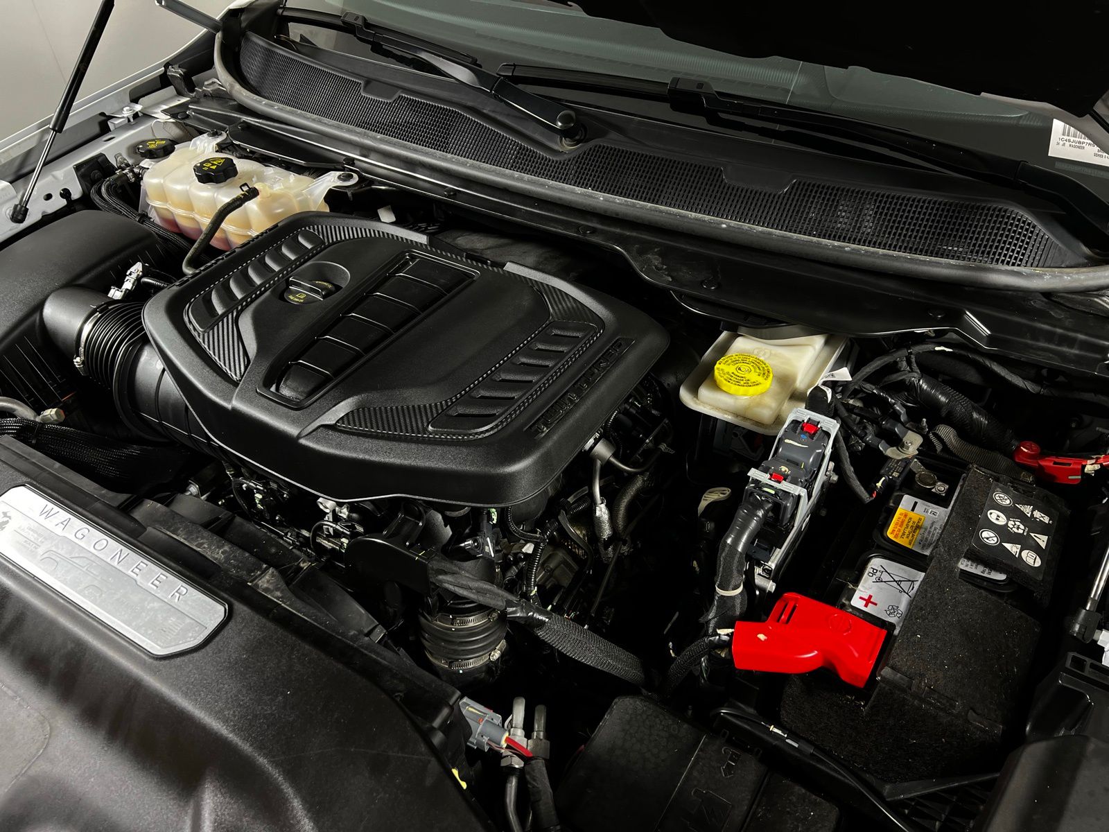 Thumbnail: 2024 Jeep Wagoneer - 11