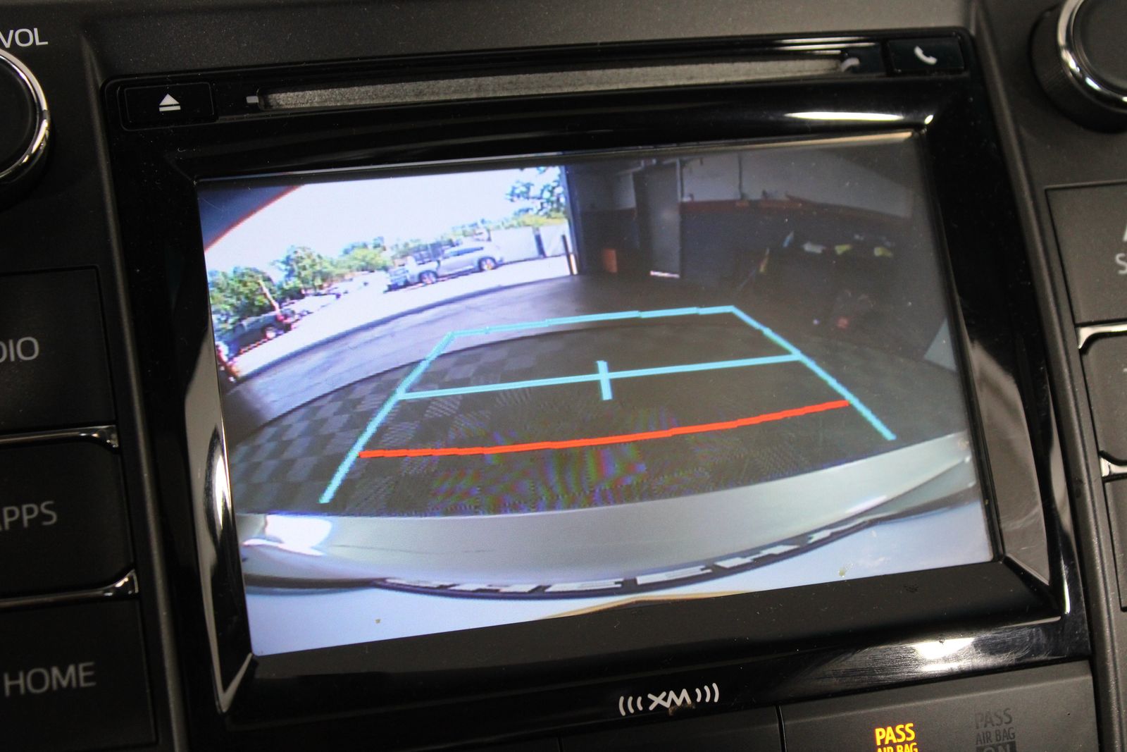 Used 2016 Silver Toyota SE image 17