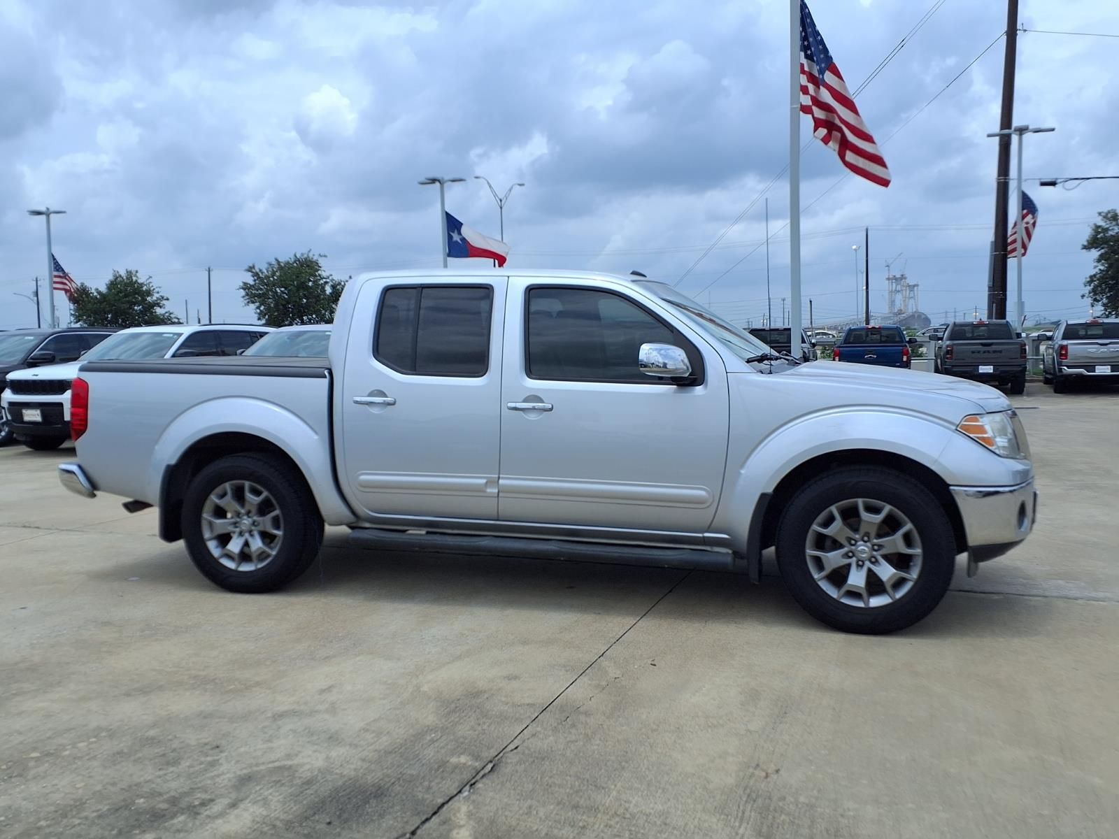 2019 Nissan Frontier SL Silver at Central Houston Nissan