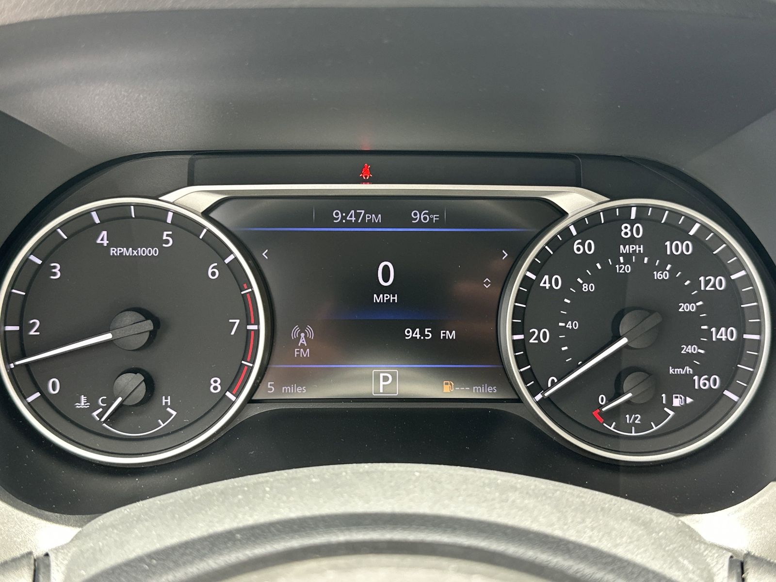 2025 Nissan Sentra SR Midnight Edition photo 12