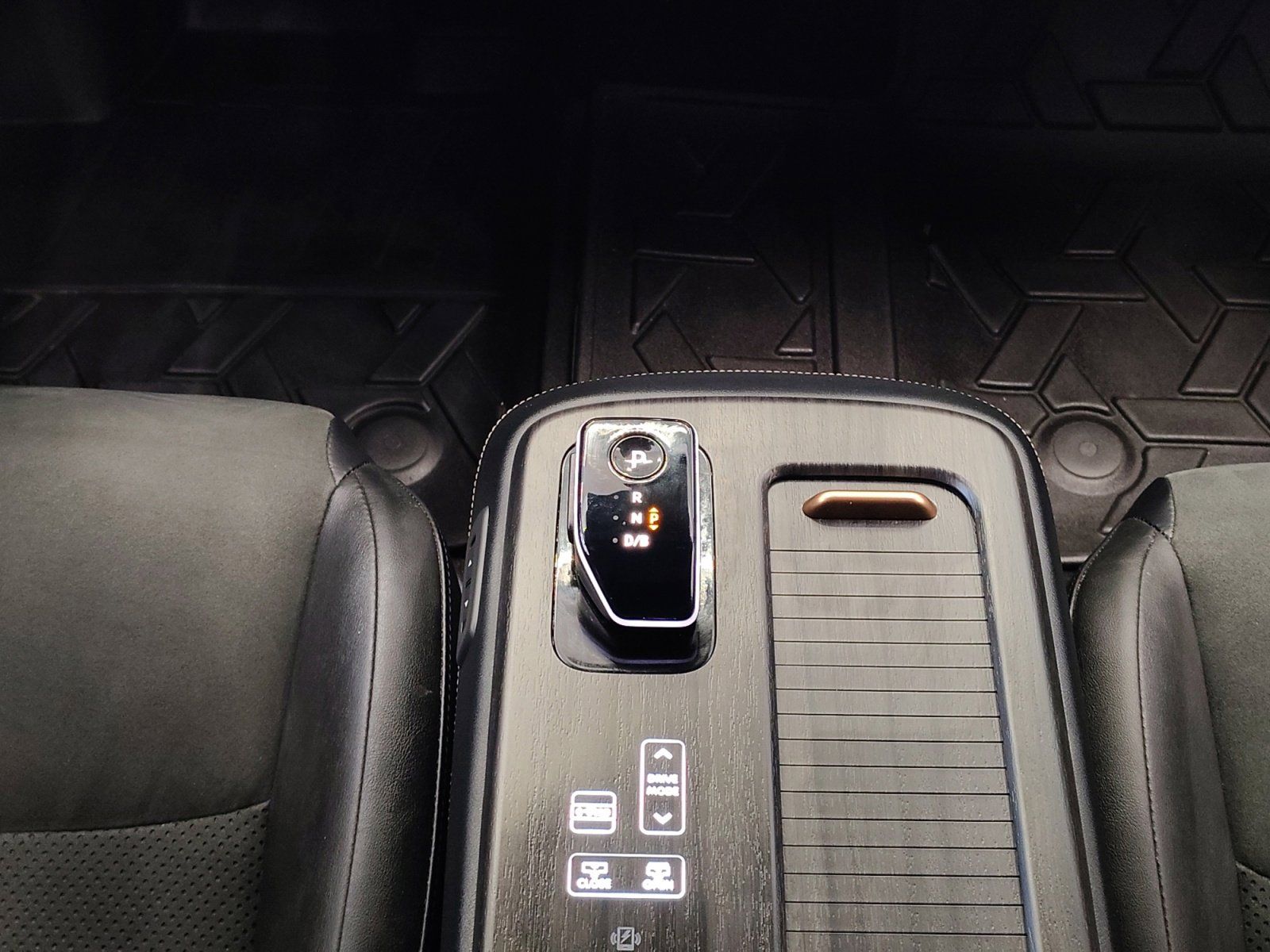 Used Car 2023 Nissan Ariya  Evolve+ E-4orce For Sale Under $25,000 In San Antonio, Texas