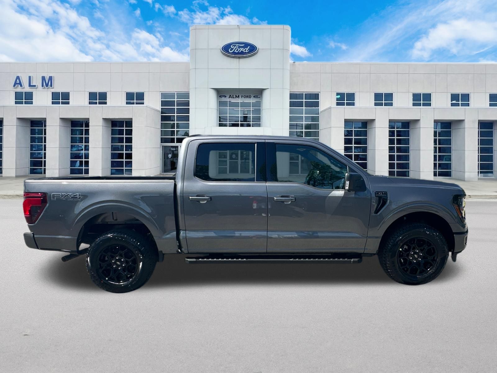 New 2026 Carbonized Gray Metallic Ford XLT image 5