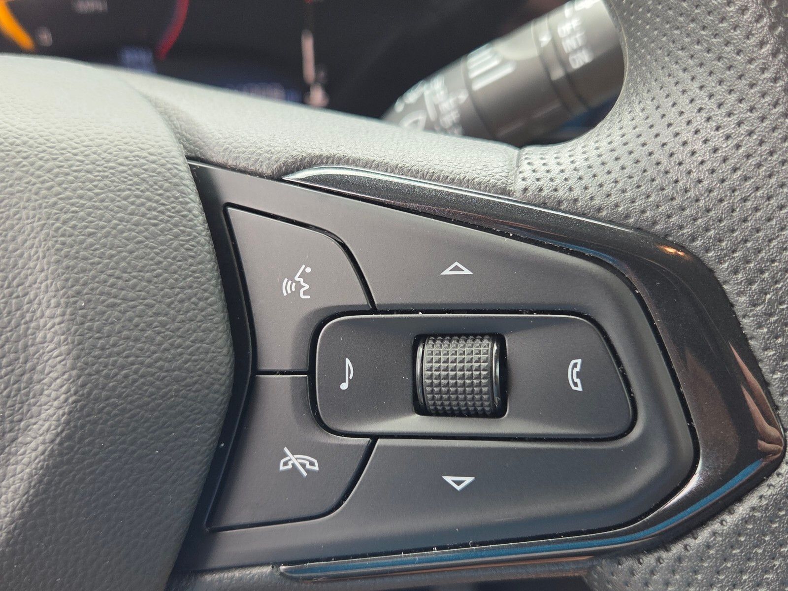 Used 2024 White Chevrolet LS image 26
