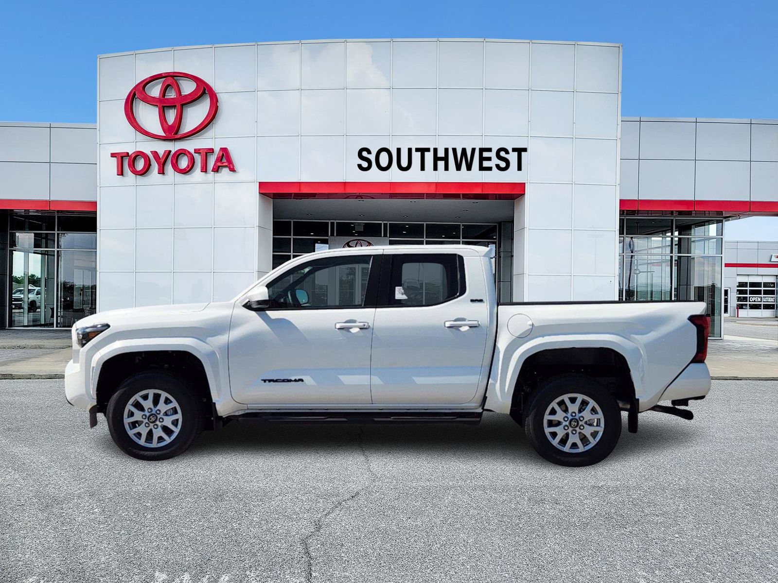 2024 Toyota Tacoma SR5 3