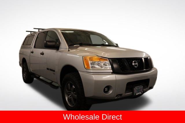 2014 Nissan Titan S Crew Cab 4WD