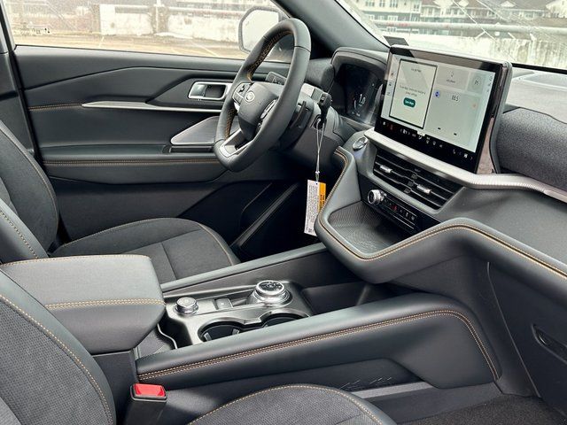 New 2026 Star White Metallic Tri-Coat Ford Tremor image 15