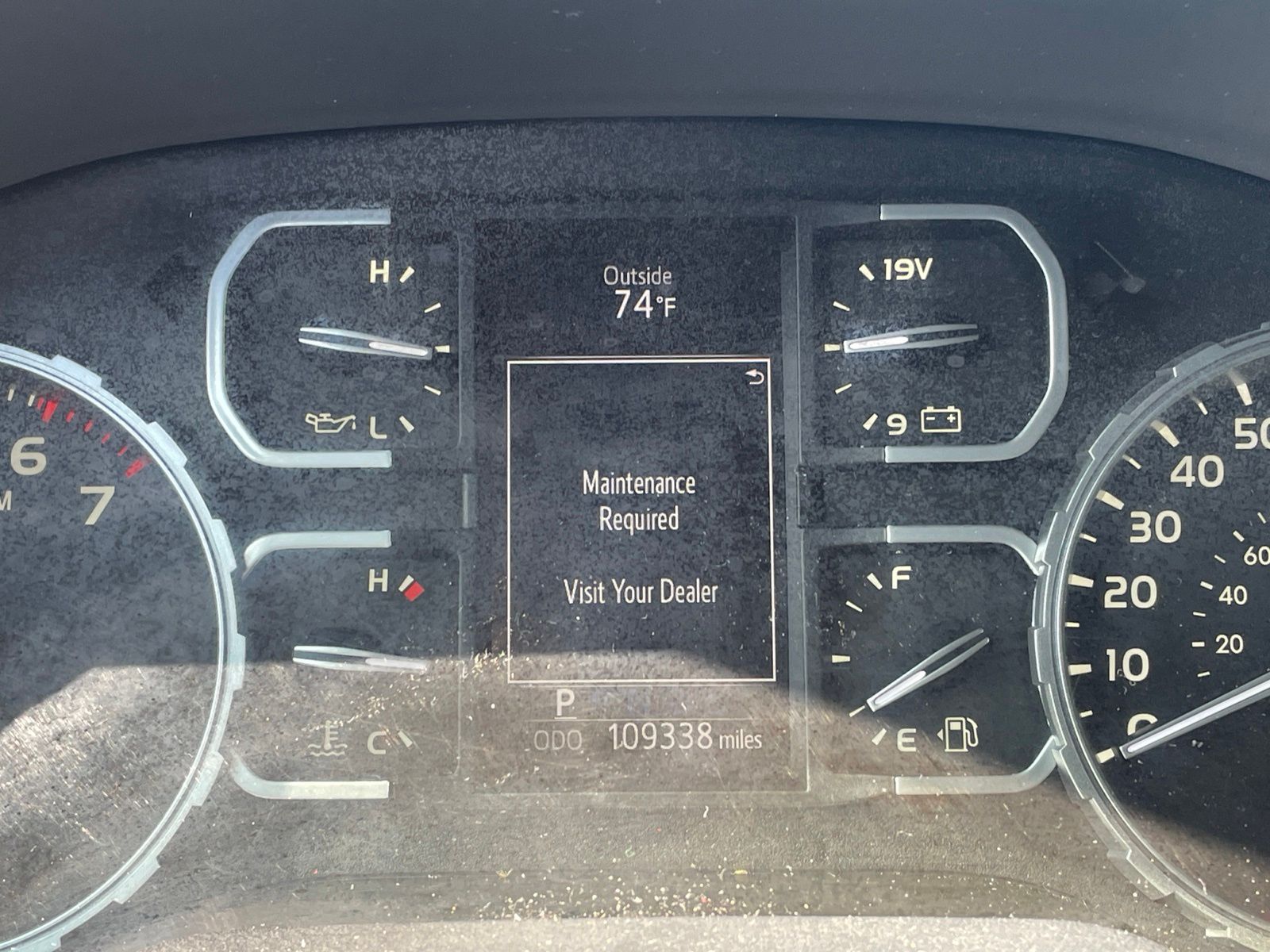 Used 2020 Super White Toyota SR5 image 4