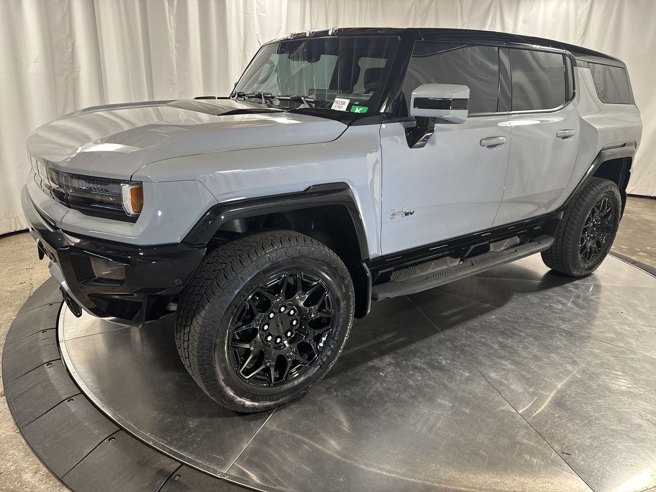 2024 GMC Hummer EV SUV 2X