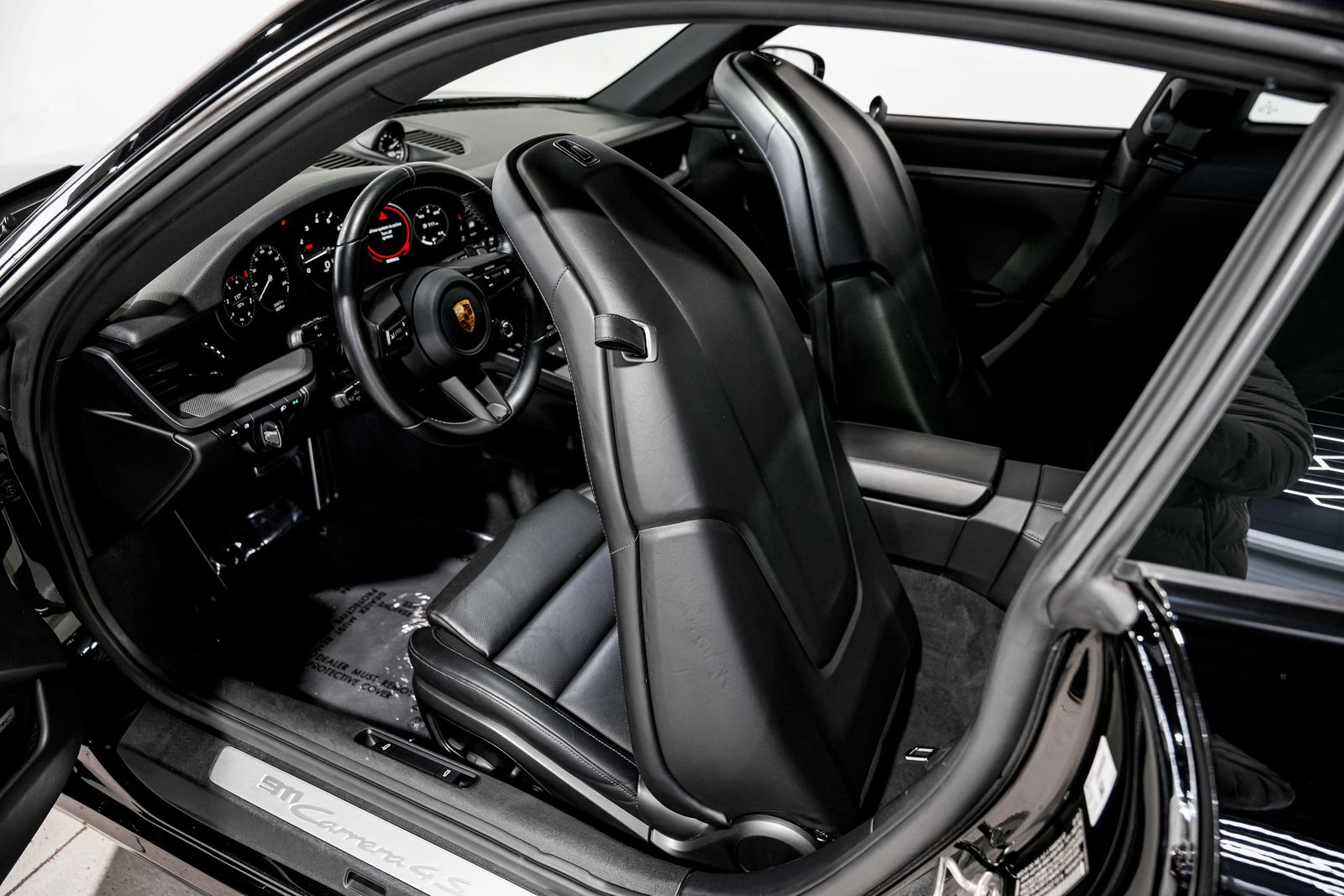 2022 Porsche 911 Carrera 4S — photo 21