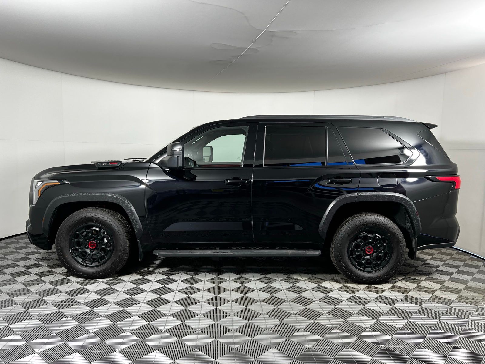 Thumbnail: 2024 Toyota Sequoia - 8