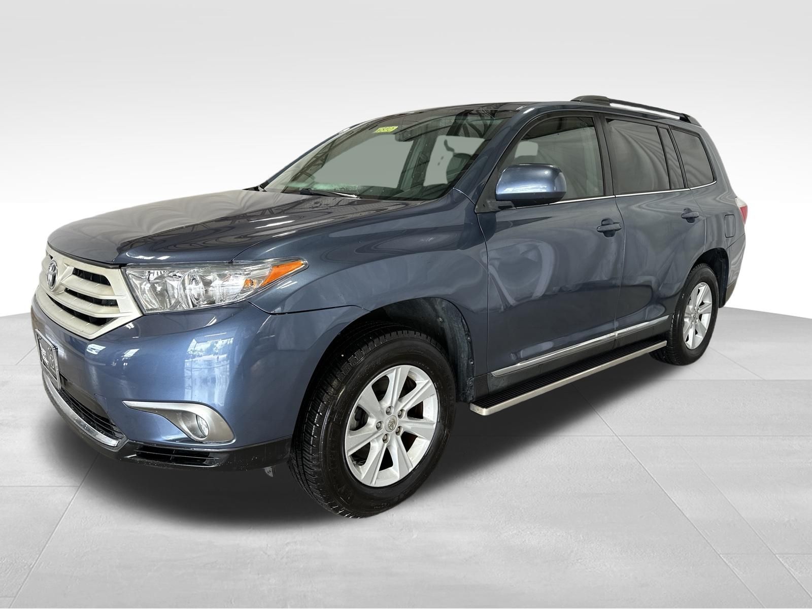 Used Car 2013 Toyota Highlander  Base Plus V6 For Sale Under $15,000 In Austin, Texas