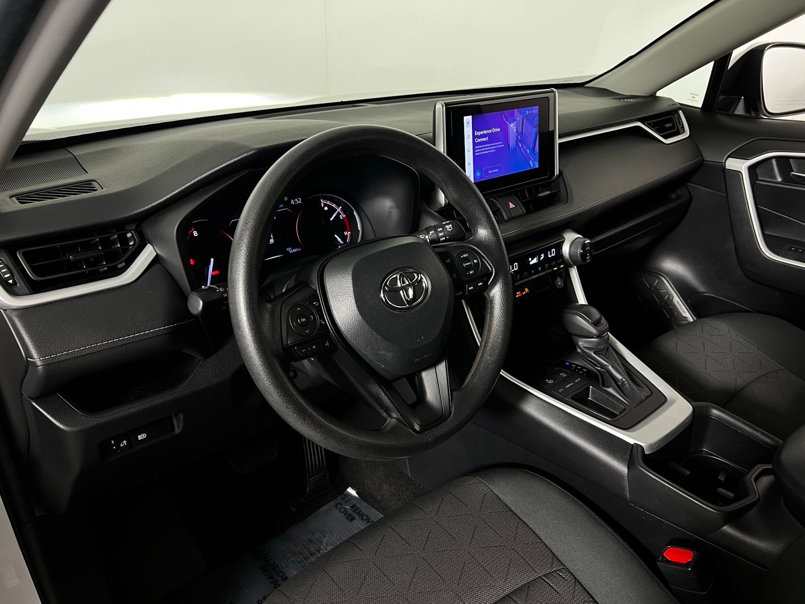 Thumbnail: 2024 Toyota RAV4 - 12