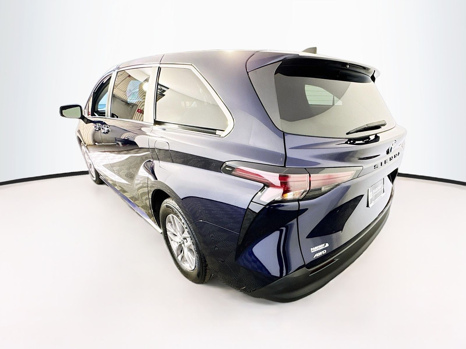 View vehicle photo 5