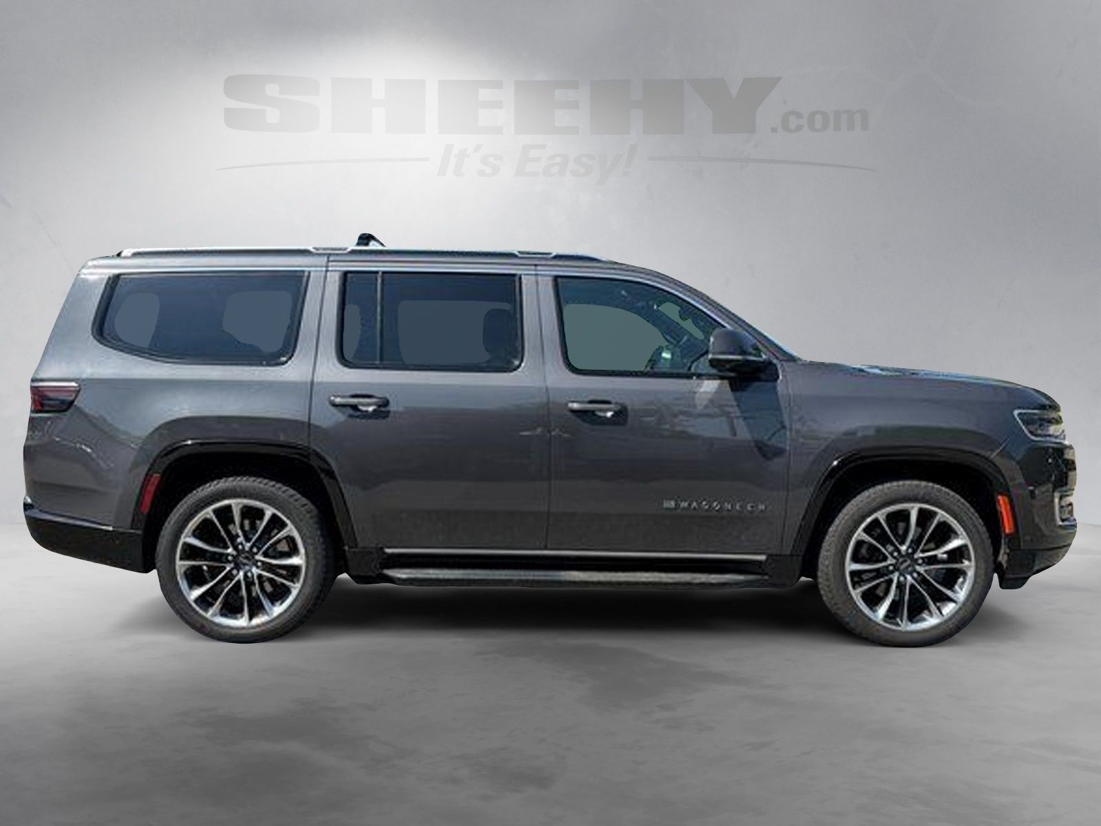 Used 2022 Metallic Jeep Series II image 10