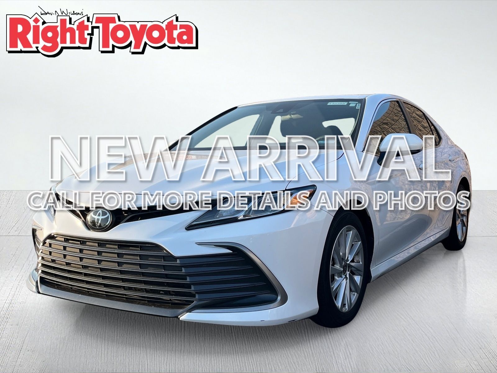 Ice Cap 2023 Toyota Camry Sedan Front-Wheel Drive 8-Speed Automatic