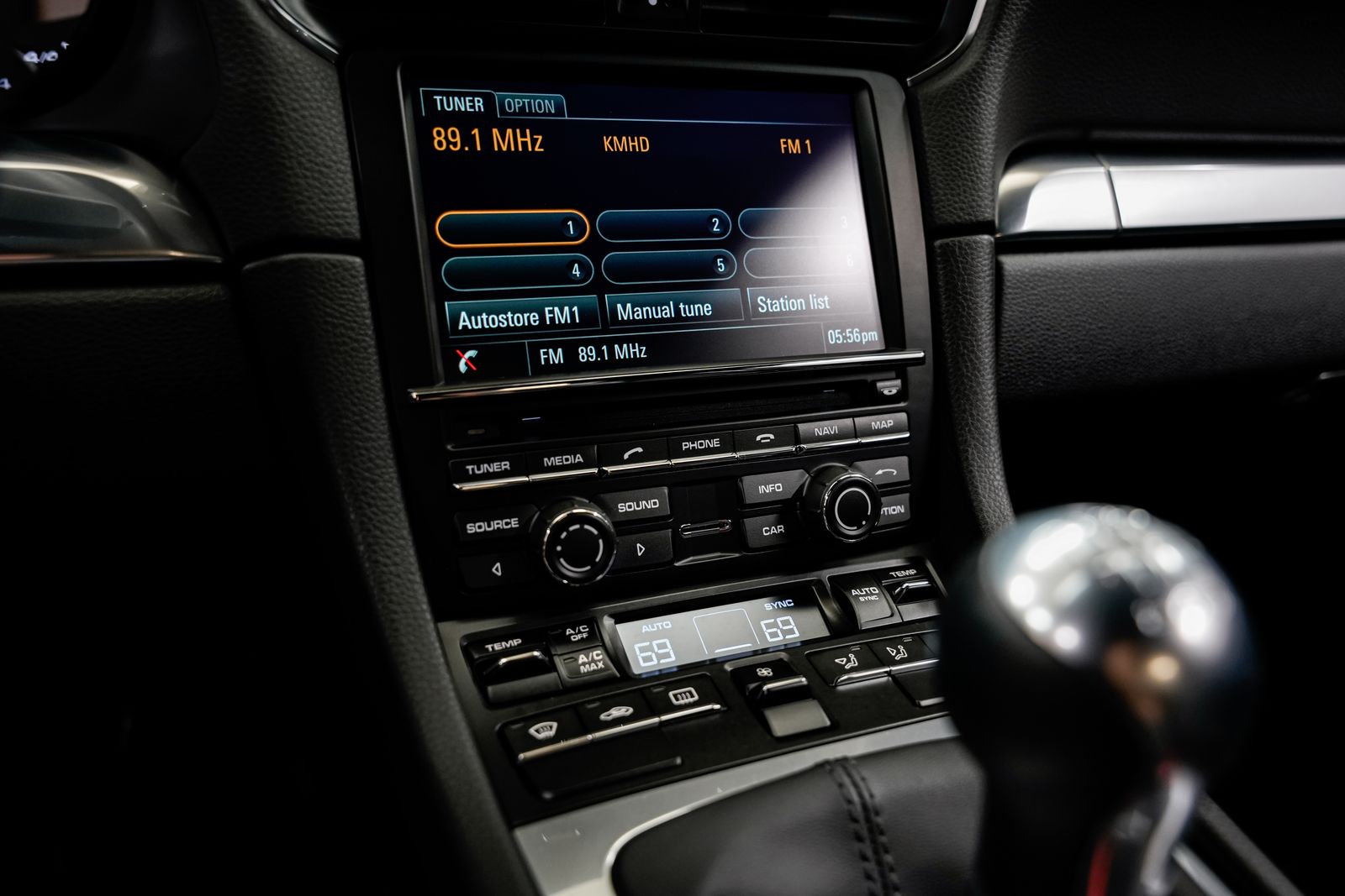 2014 Porsche 911 Carrera 4 — photo 11
