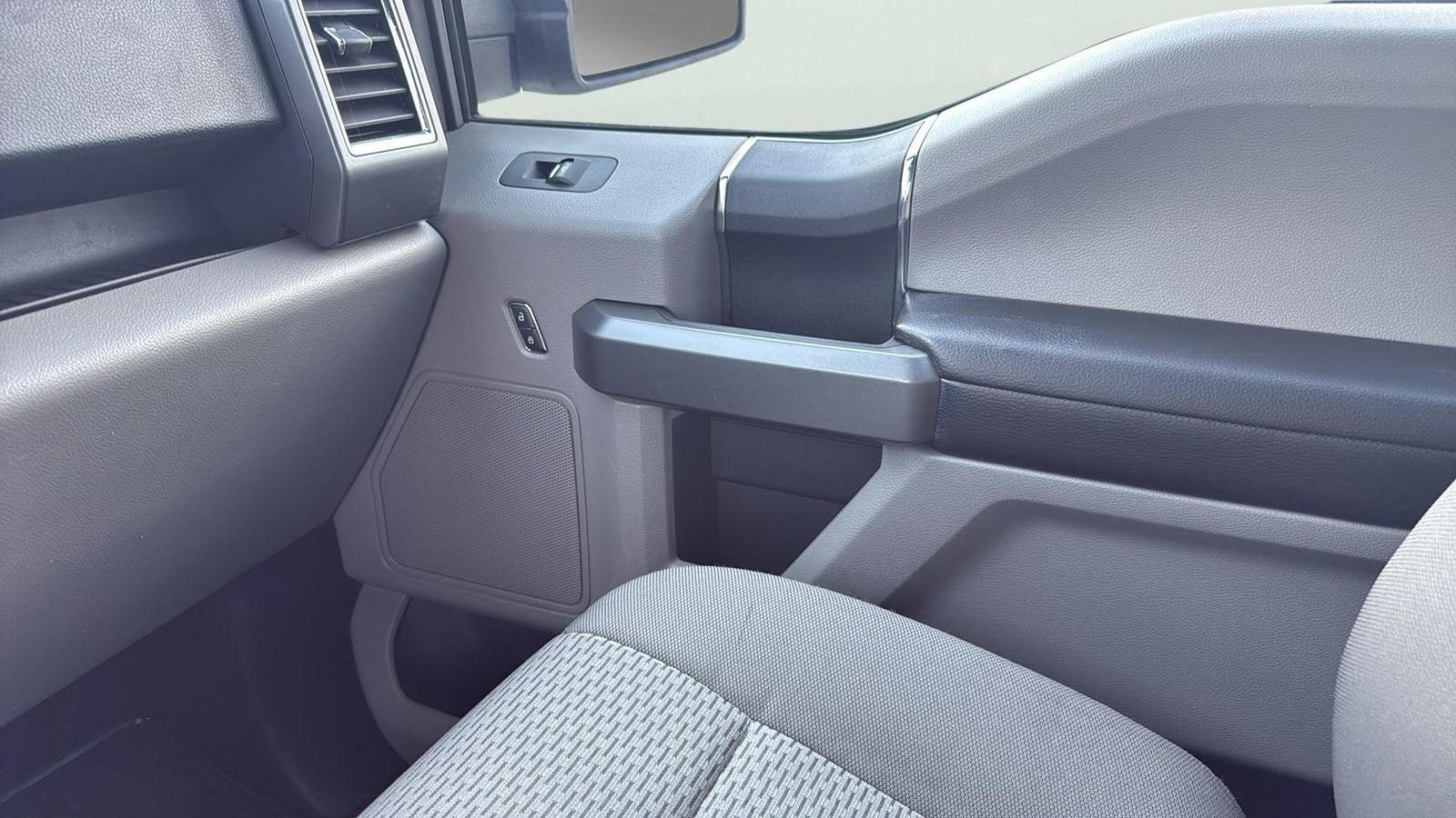 Used Car 2016 Ford F-150  Xlt For Sale In Austin, Texas