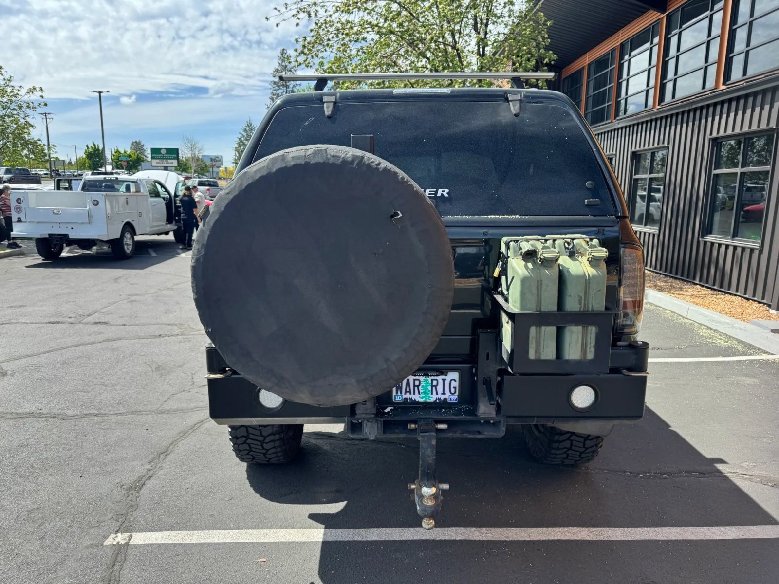View vehicle photo 4