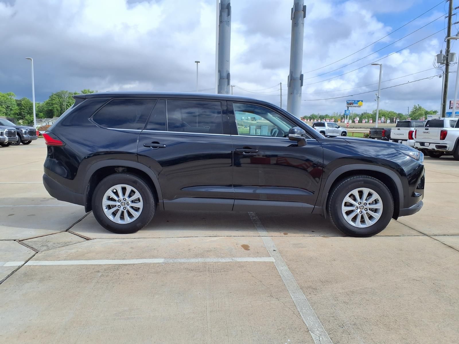 2024 Toyota Grand Highlander XLE - 4