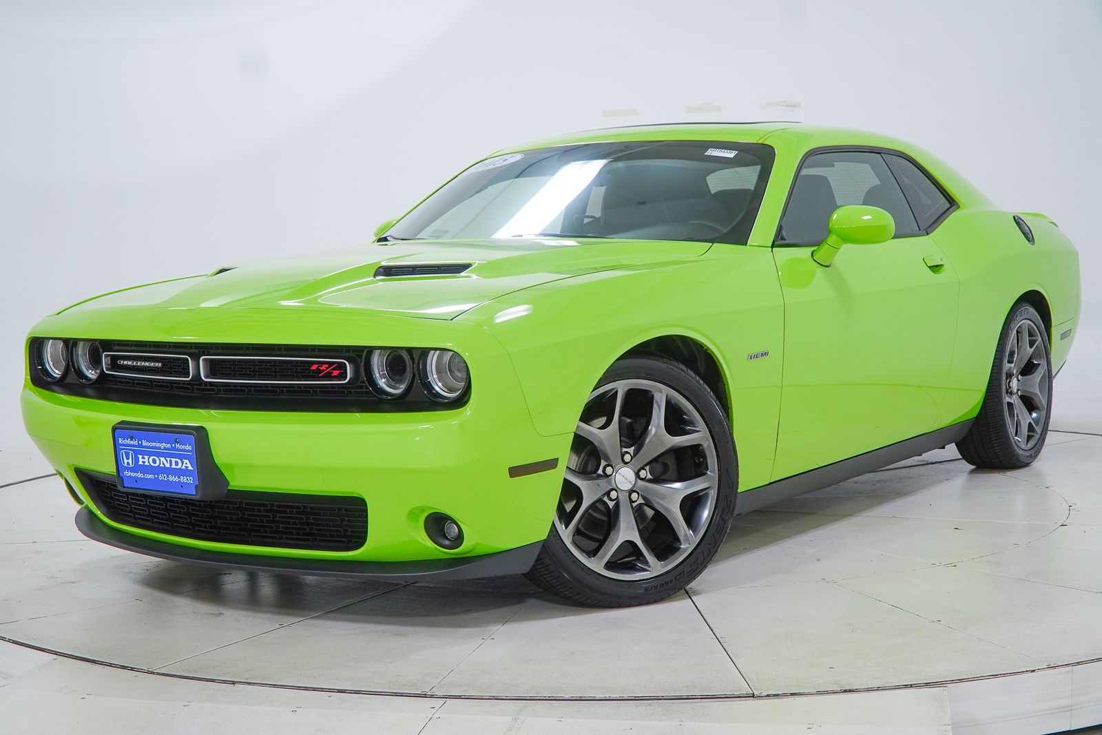 2015 Dodge Challenger R/T Plus RWD