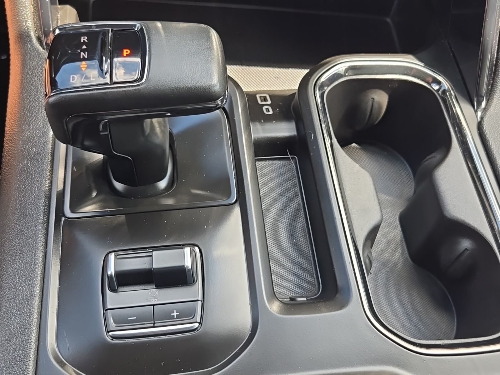 Used 2023 Black GMC AT4 image 19