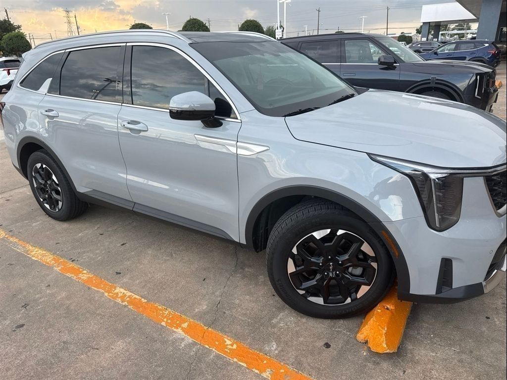 Wolf Gray 2025 Kia Sorento S FWD SUV / Crossover Front-Wheel Drive 8-Speed Automatic