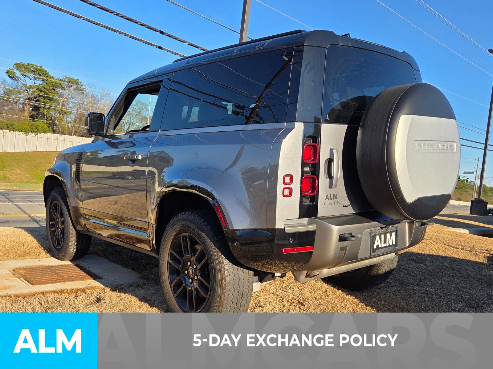 Used 2022 Silver Land Rover X-Dynamic S image 3