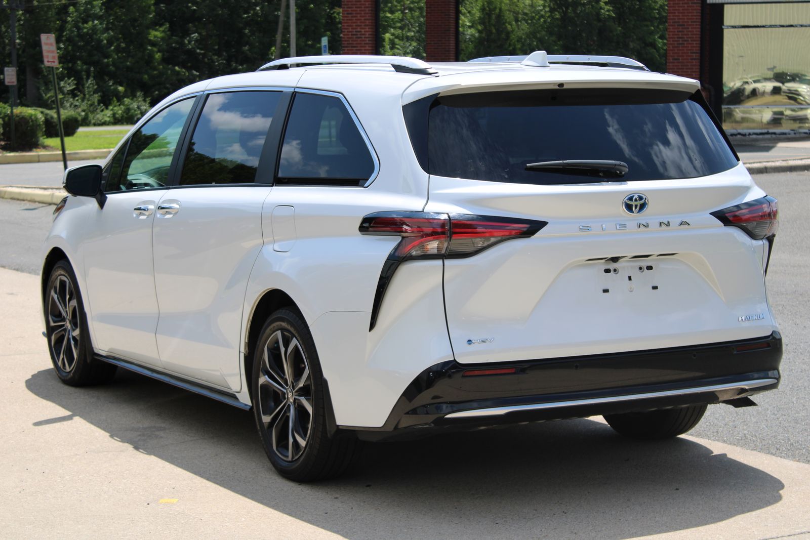 Used 2025 Beige Toyota Platinum image 7