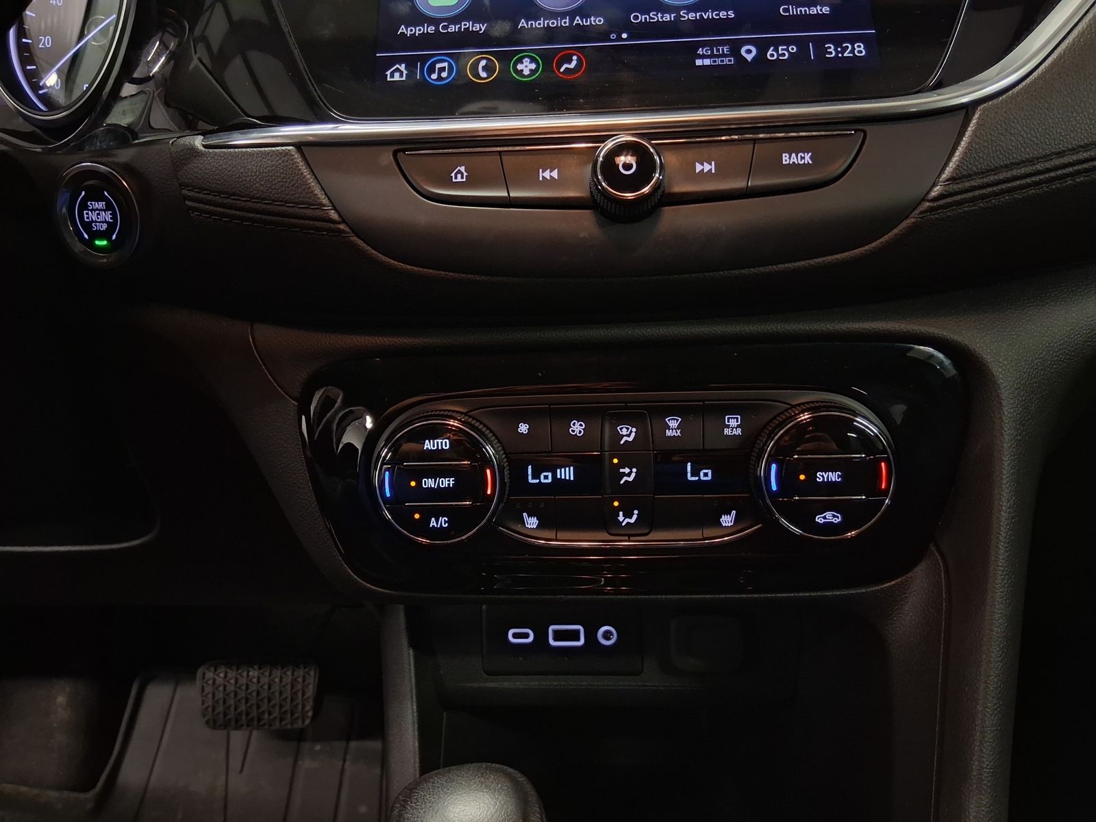 Used 2023 Black Buick Essence image 10
