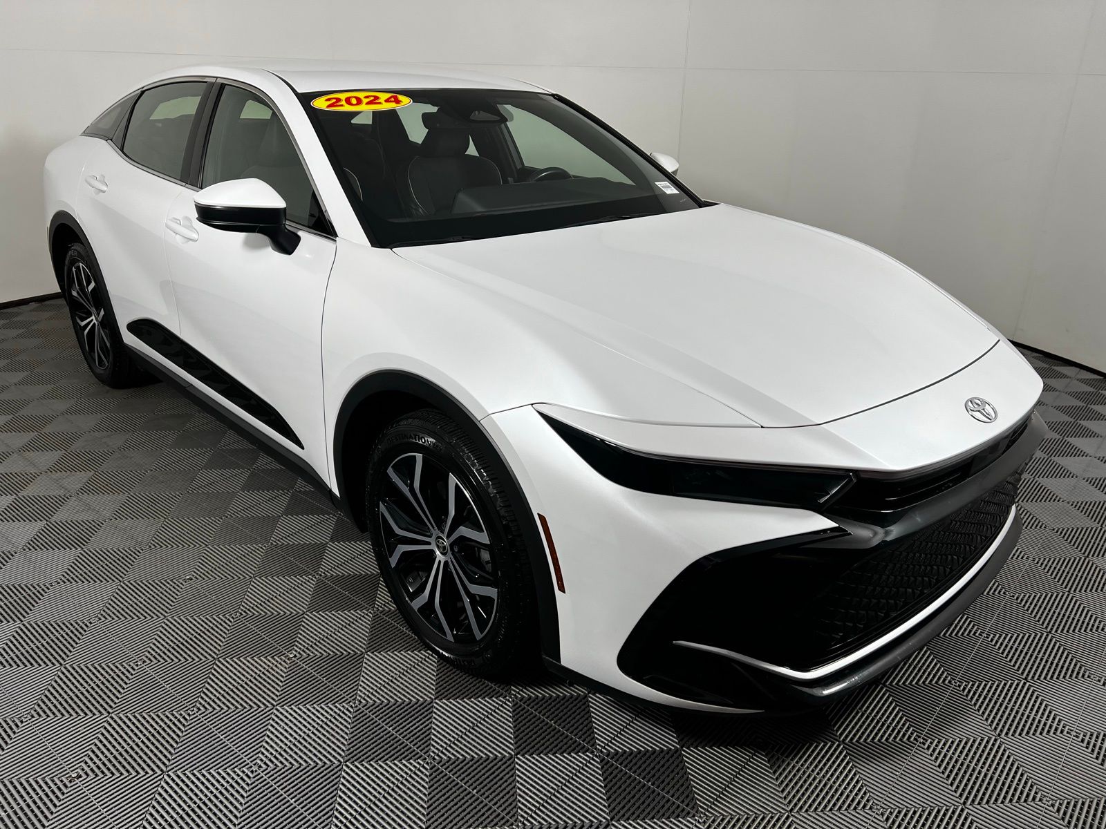 Thumbnail: 2024 Toyota Crown - 3