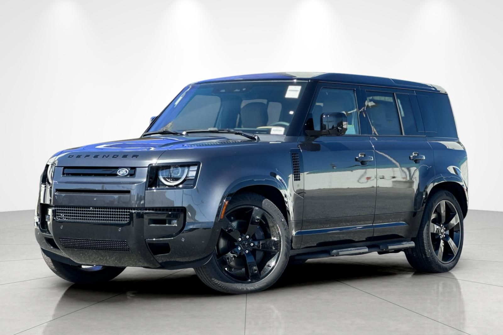 2026 Land Rover Defender 110 P500 X-Dynamic SE AWD