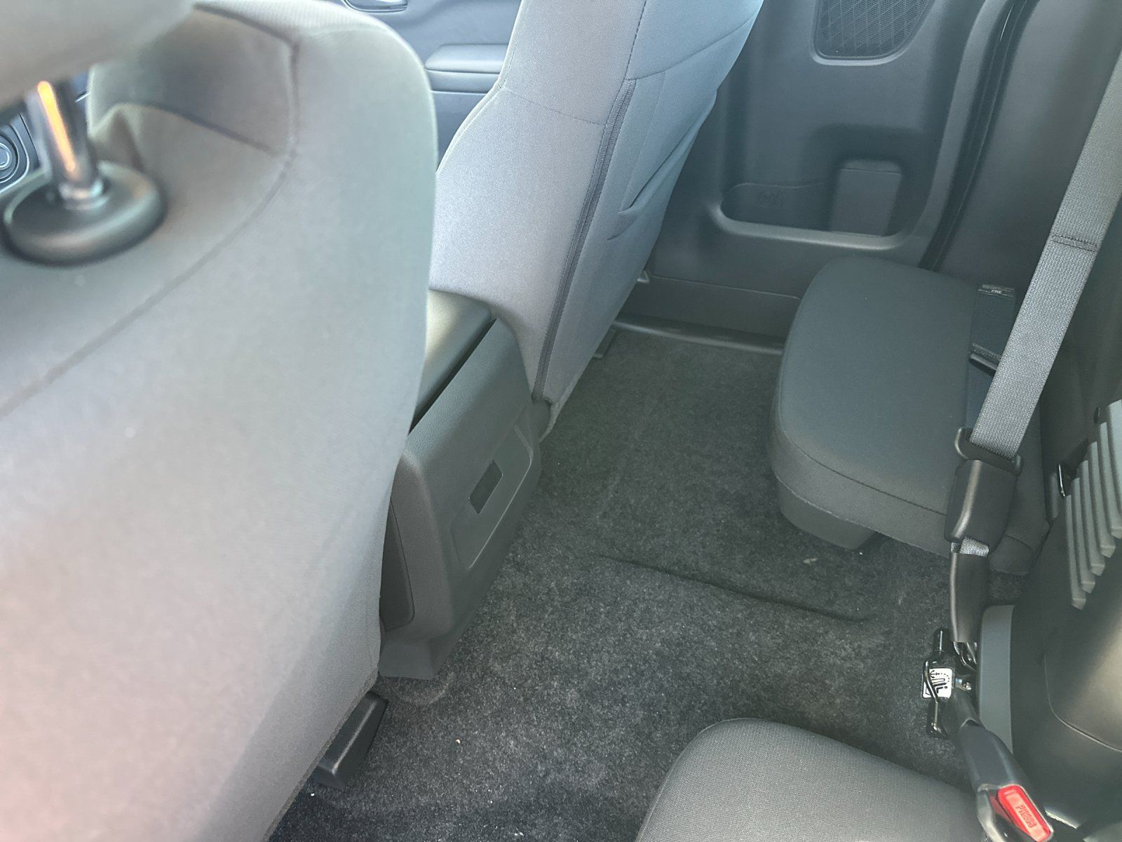 2026 Nissan Frontier S - Photo 11