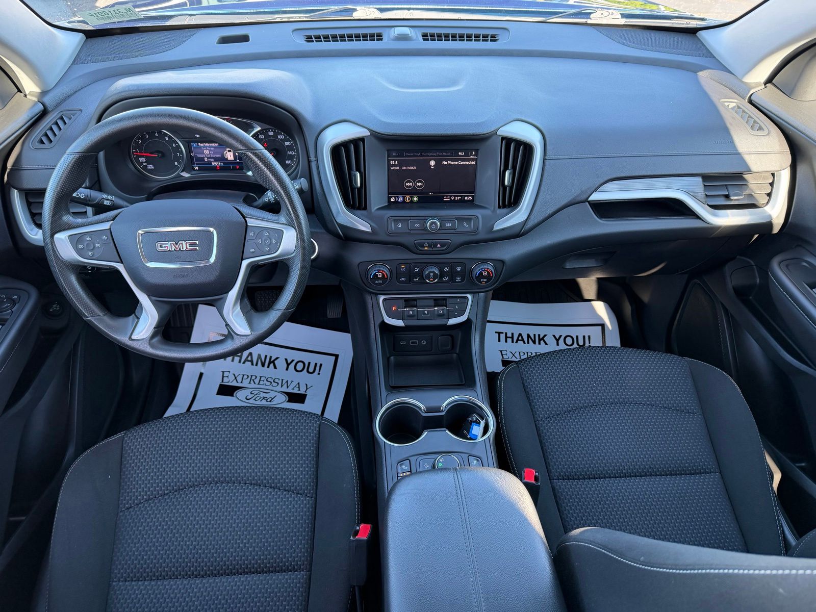 2022 GMC Terrain image 16