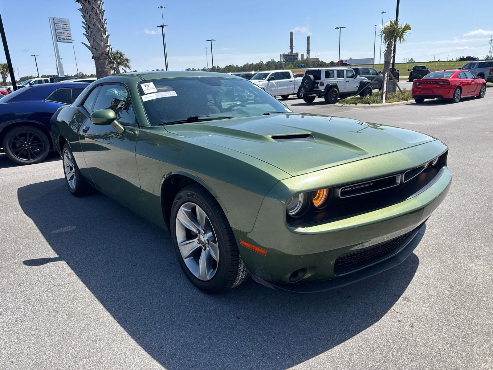 2019 Dodge Challenger SXT RWD