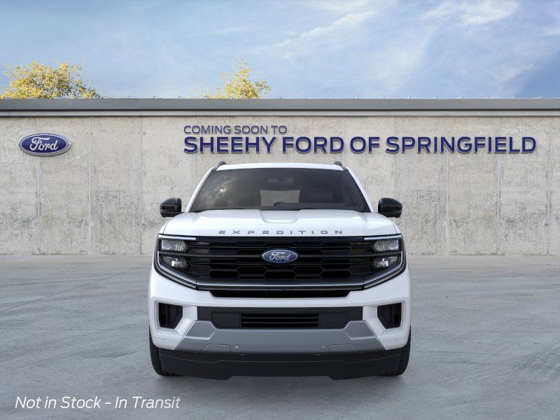 New 2026 Star White Metallic Tri-Coat Ford Platinum image 2