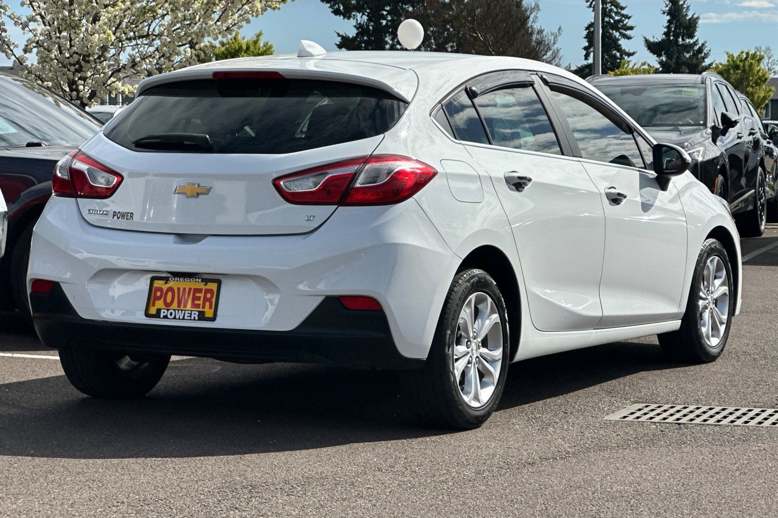 View vehicle photo 4