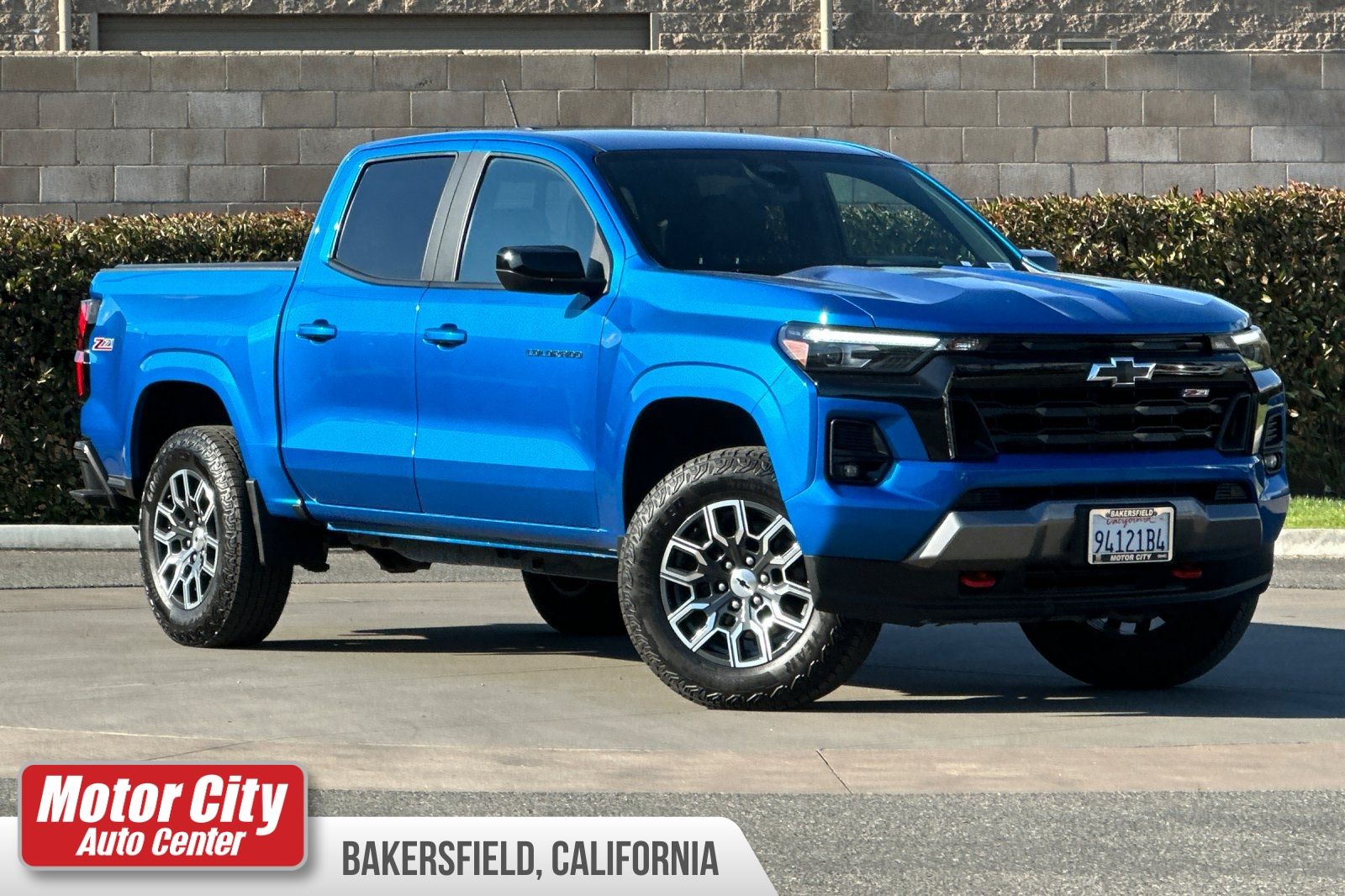 Glacier Blue Metallic 2024 Chevrolet Colorado Z71 Crew Cab 4WD Pickup Truck Four-Wheel Drive 8-Speed Automatic